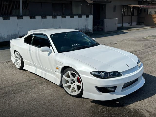 Front exterior of S15 SILVIA SPEC-S G-PACKAGE.