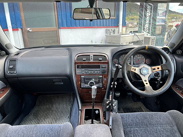 Interior of Y33 GLORIA GranTurismo ULTIMA.