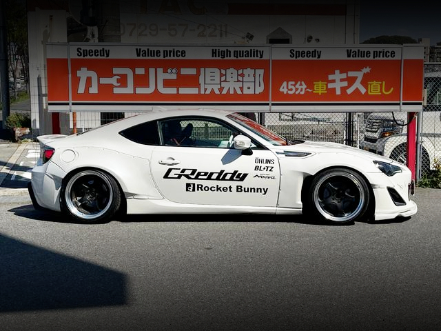 Side exterior of WIDEBODY ZN6 TOYOTA 86GT.