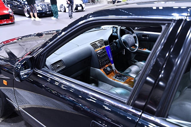 Interior of JDM VIP custom UCF21 CELSIOR 4.0 C-SPEC F-PACKAGE.