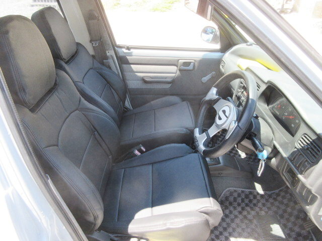 Driver side Interior of E30 BMW faced CL22V SUZUKI ALTO HUSTLE.