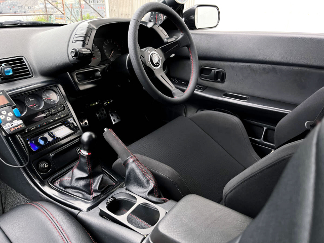 Interior of BNR32 SKYLINE GT-R.