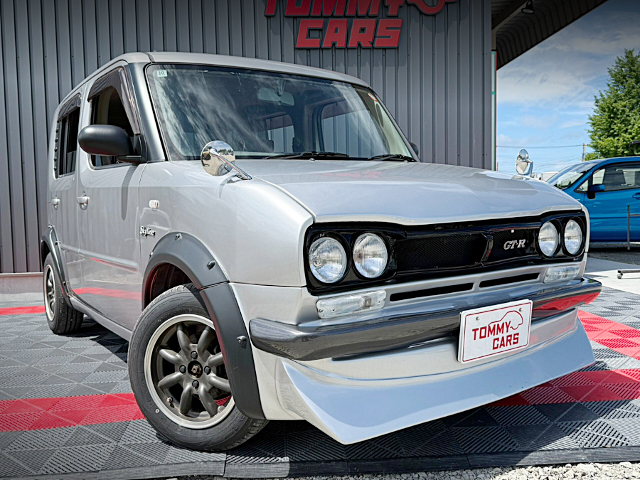 Front exterior of HAKOSUKA faced BZ11 NISSAN CUBE.