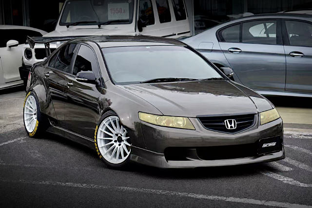 Front exterior of WIDEBODY CL7 ACCORD EURO R.