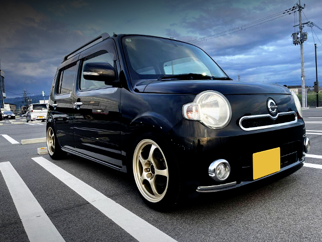 Front exterior of L675S DAIHATSU MIRA COCOA.