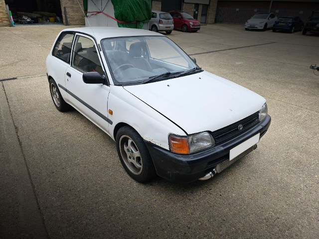 Front exterior of EP82 TOYOTA STARLET.