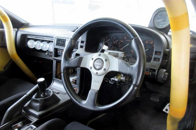 Dashboard of ERC DEMO CAR FC3S RX-7 GT-X.