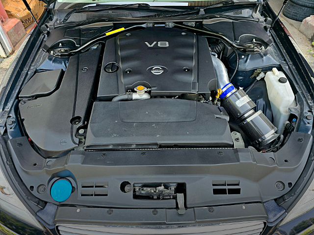 VK45DE 4500cc V8 engine.