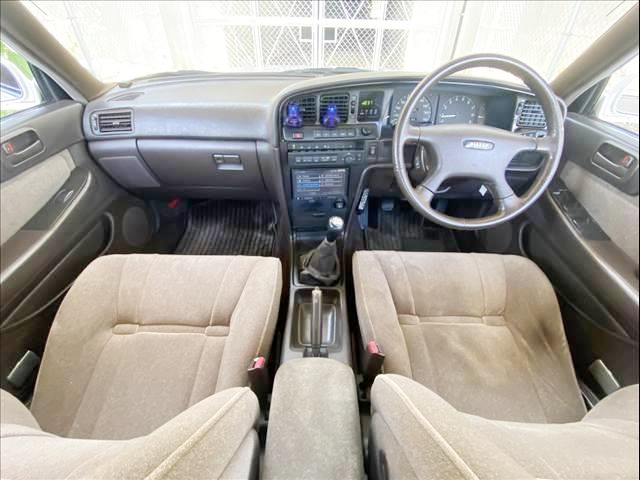 Interior of Stance custom GX81 CHASER AVANTE TWIN CAM 24.