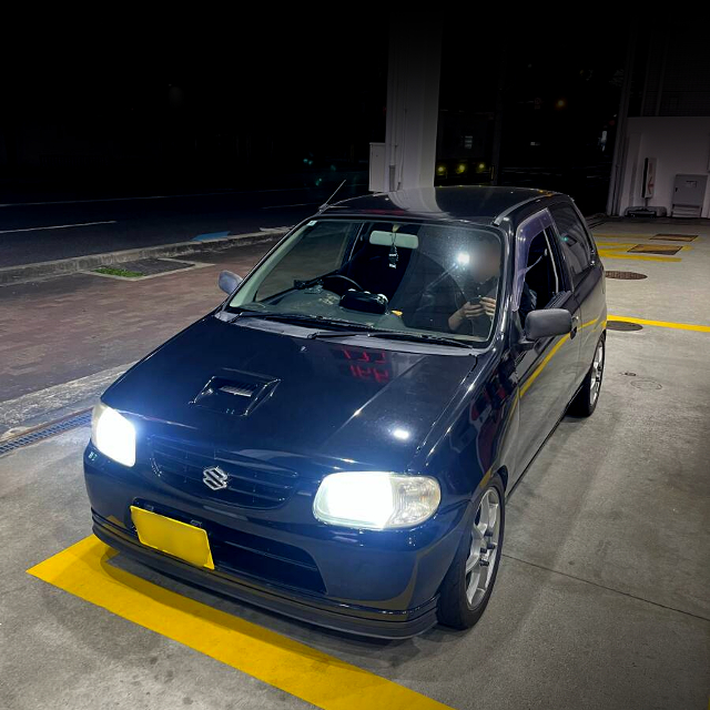 Front exterior of HA23V SUZUKI ALTO.