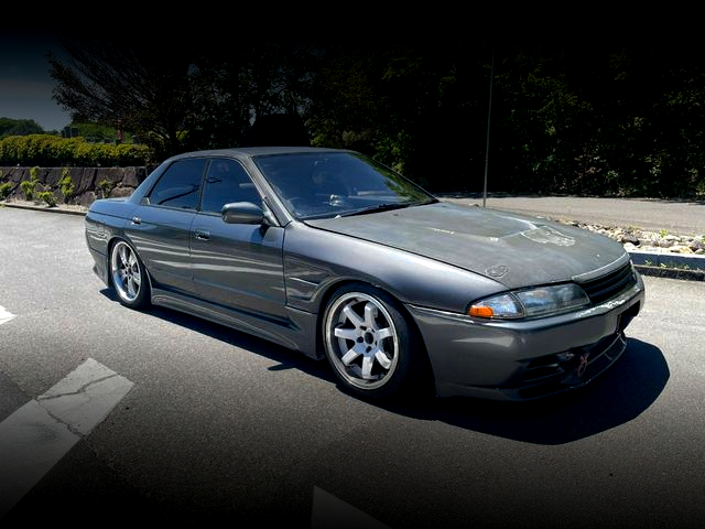 Front exterior of HCR32 SKYLINE 4-DOOR.