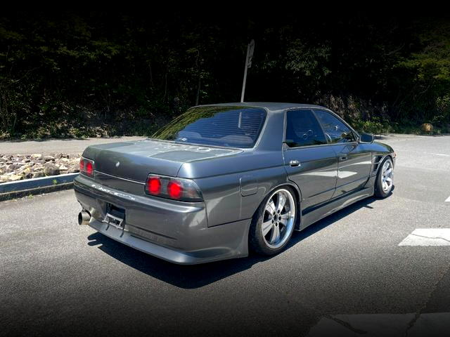 Rear exterior of HCR32 SKYLINE 4-DOOR.