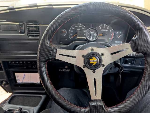 Dashboard of HK30 NISSAN CREW.