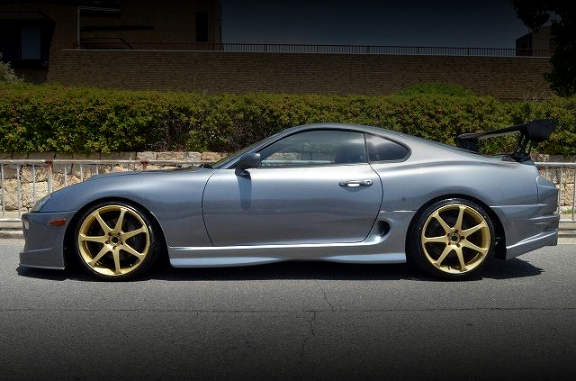 Side exterior of JZA80 SUPRA RZ-S.