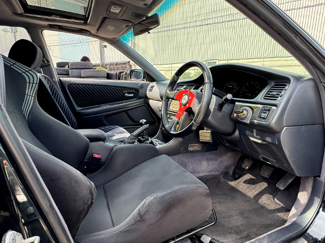 Interior of JZX100 CHASER TOURER-V.