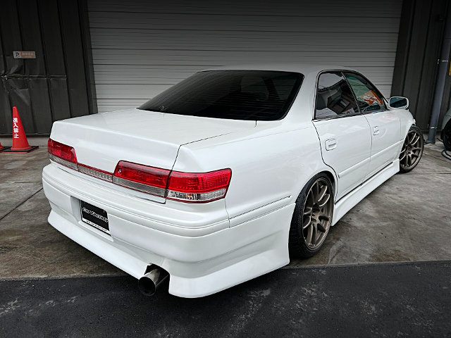 Rear exterior of JZX100 MARK II TOURER-V.