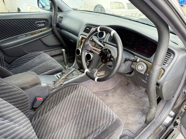 Interior of JZX100 MARK II TOURER-V.