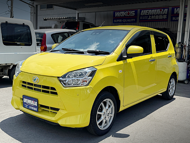 Front exterior of 2nd Gen DAIHATSU Mira e:S.