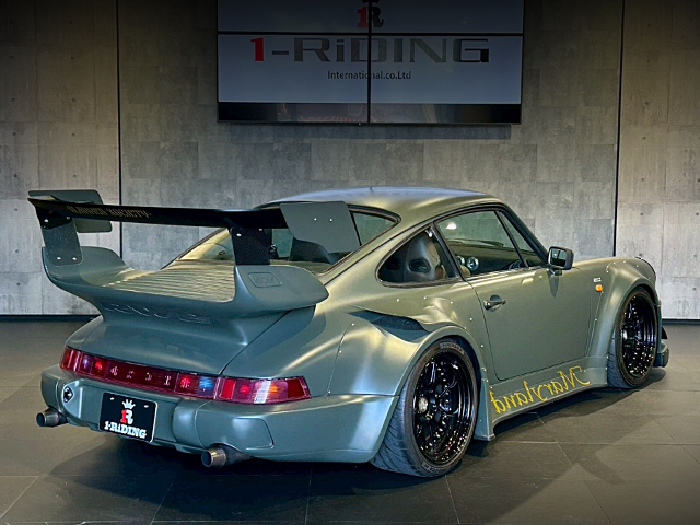 Rear exterior of RWB WIDEBODY PORSCHE 964.