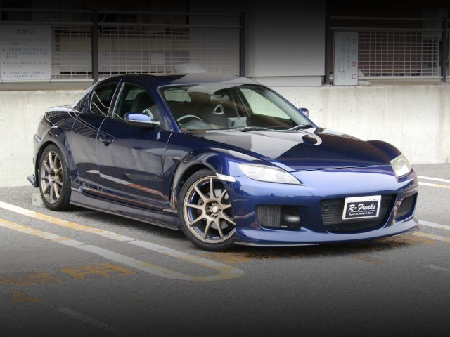 Front exterior of SE3P MAZDA RX-8.