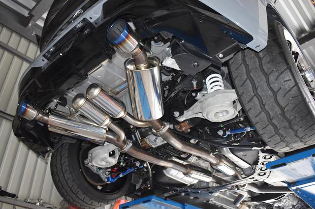 HKS muffler installed VARIS ARISING 1 BODY RZ34 FAIRLADY Z.