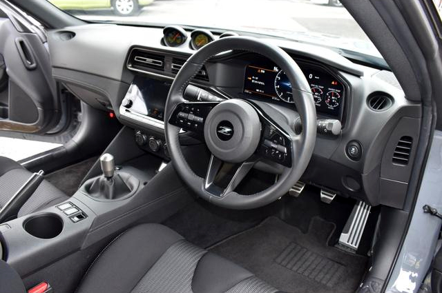 Dashboard of VARIS ARISING 1 BODY RZ34 FAIRLADY Z.