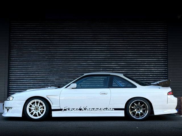 Side exterior of S14 NISSAN SILVIA.