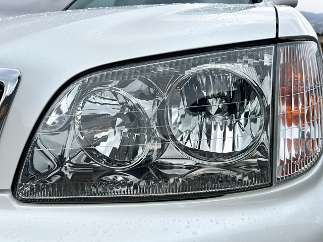 headlight of VIP Custom UCF20 CELSIOR 4.0 B-SPEC ER VERSION.