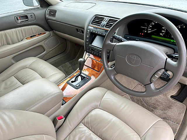 Interior of VIP Custom UCF20 CELSIOR 4.0 B-SPEC ER VERSION.