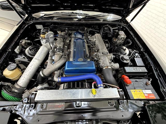 2JZ-GTE 3000cc TWIN TURBO ENGINE.