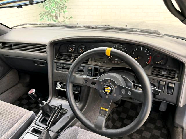 Dashboard of A70 TOYOTA SUPRA.