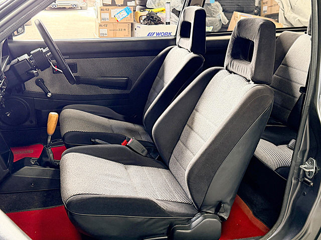 Seats of AH WONDER CIVIC 25R.