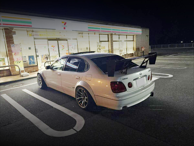Rear exterior of 2nd Gen TOYOTA ARISTO.