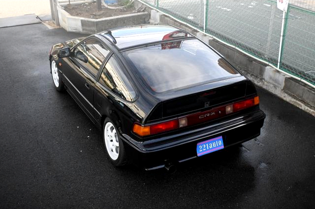 Rear exterior of EF8 HONDA CR-X SiR.