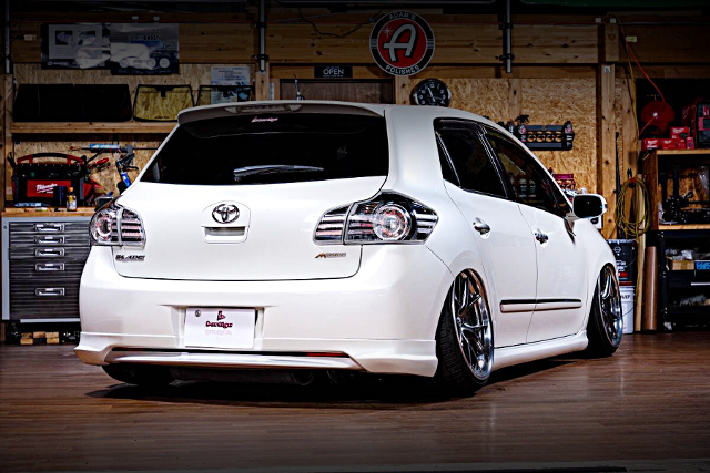 Rear exterior of BORTIGA DEMO CAR TOYOTA BLADE MASTER-G.