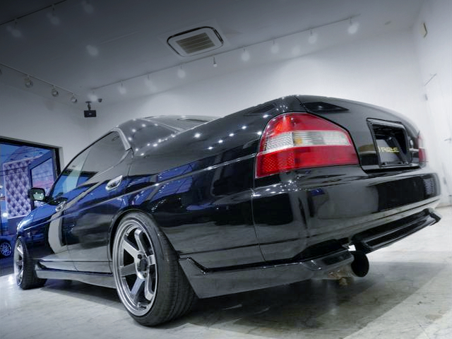 Rear exterior of 8th Gen C35 NISSAN LAUREL.
