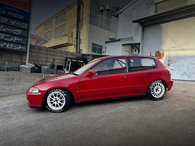 Left-Side exterior of EG6 CIVIC SiR II.