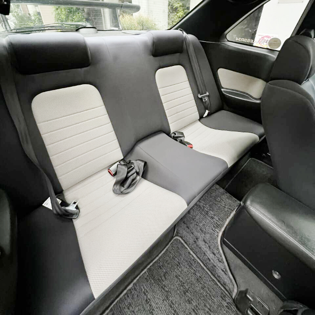 Backseat of URAS SUPER WIDEBODY ER34 SKYLINE 2-DOOR 25GT TURBO.
