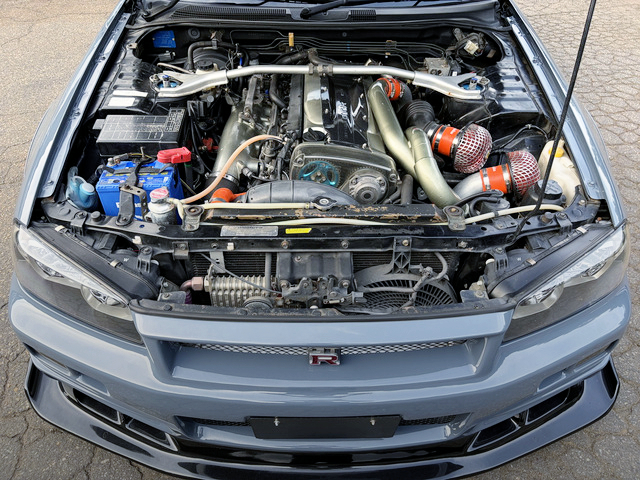 RB25 Twin turbo engine installed ER34 SKYLINE 4-DOOR 25GT-V.