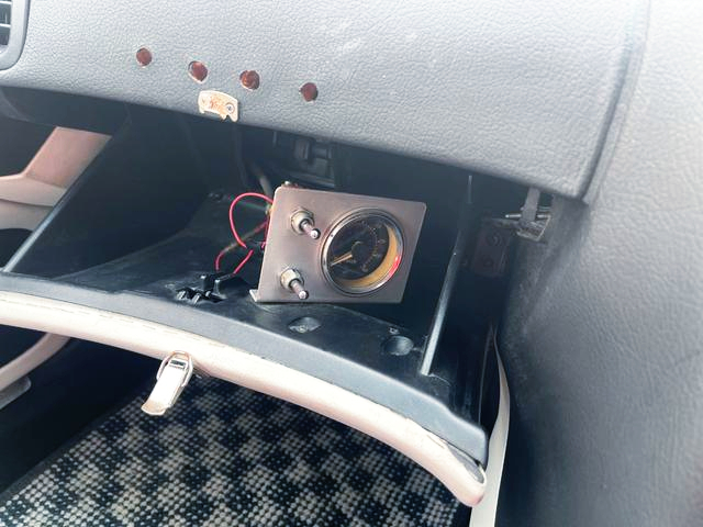 Air-suspension controller switch.