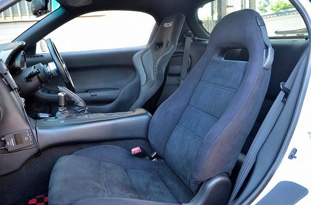 Seats of FD3S RX-7 TYPE-RS.