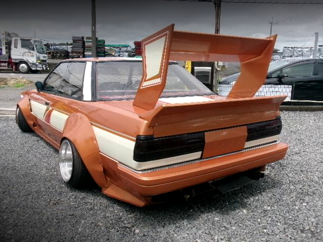 Rear exterior of JDM Kaido racer WORKS Widebody GX71 MARK II GRANDE.