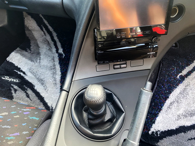 6-Speed Manual Shift Knob of RIDOX WIDEBODY JZA80 SUPRA RZ-S.