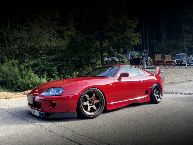 Front exterior of JZA80 SUPRA SZ AERO TOP.