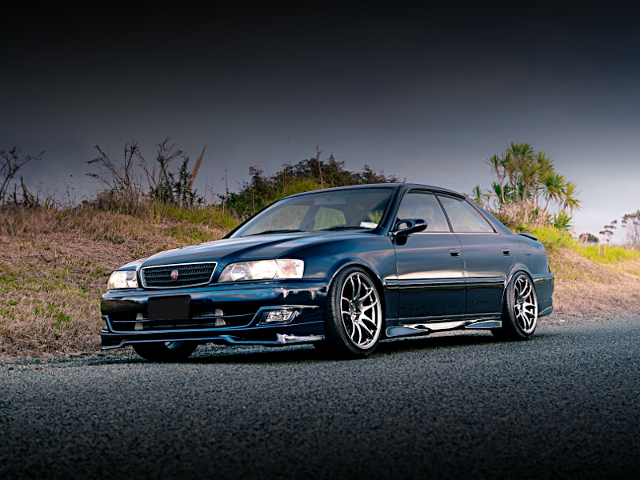 Front exterior of JZX100 CHASER TOURER-V.