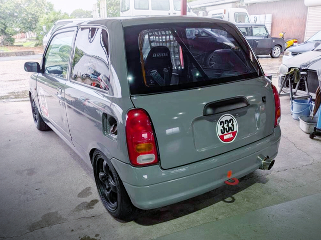 Rear exterior of L700V MIRA VAN.