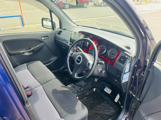 Interior of L152S MOVE CUSTOM RS LIMITED.