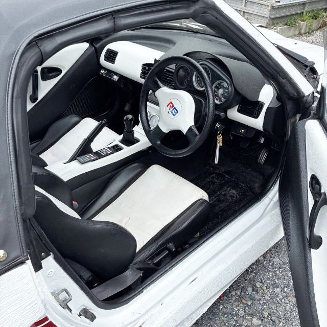 Interior of FC RX-7 STYLE PP1 HONDA BEAT.