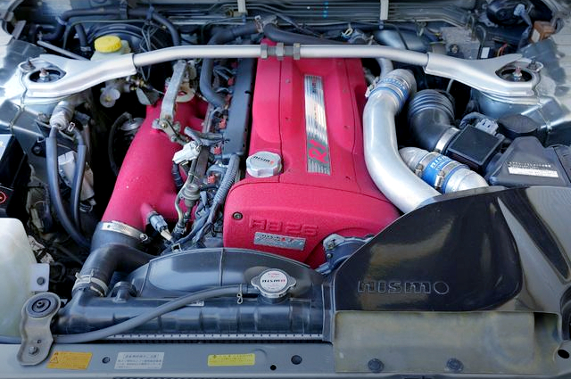 NISMO R1 engine.