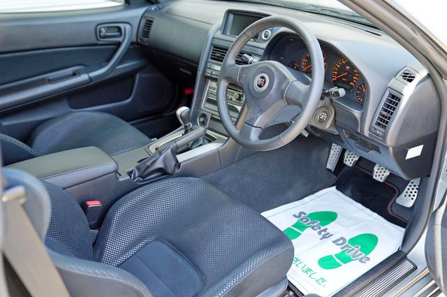 Interior of R34 SKYLINE GT-R V-SPEC II.